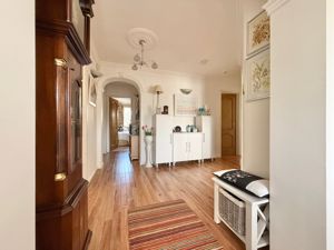 Photo 1- click for photo gallery